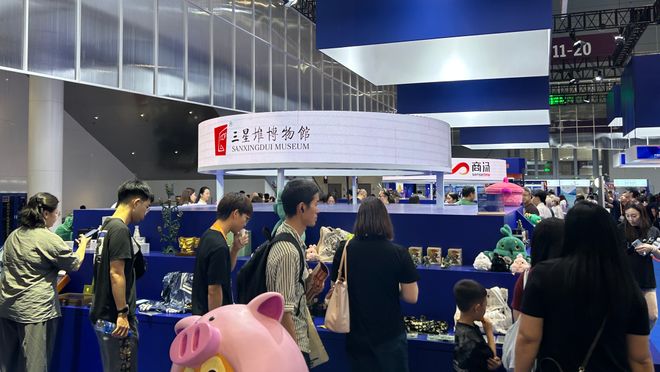三星堆文创亮相深圳文博会！开元棋牌火爆！罗江非遗、(图7)