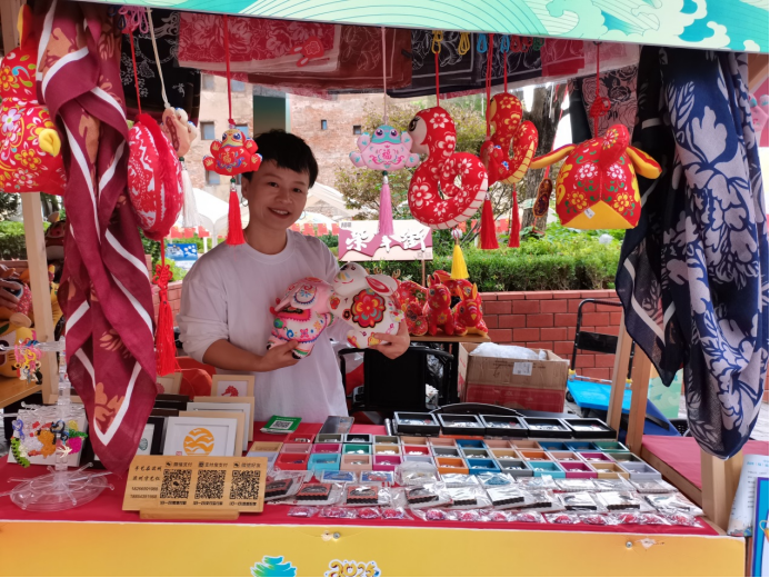 吧！20余项沿黄流域老手艺惊艳国庆打卡值爆表开元ky棋牌青岛市市北区非遗手造大集也太会了(图2)