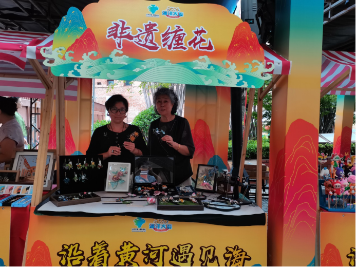 吧！20余项沿黄流域老手艺惊艳国庆打卡值爆表开元ky棋牌青岛市市北区非遗手造大集也太会了(图4)