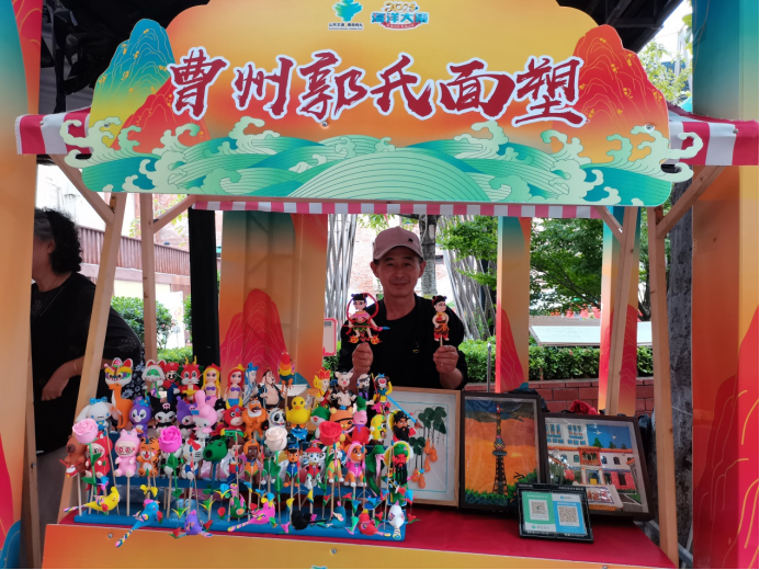 吧！20余项沿黄流域老手艺惊艳国庆打卡值爆表开元ky棋牌青岛市市北区非遗手造大集也太会了(图6)